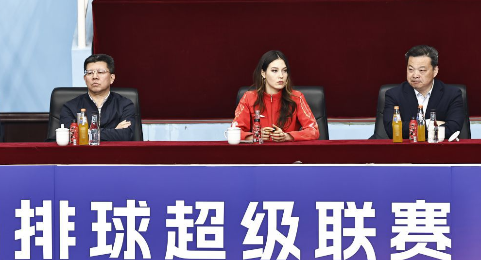 参加凤凰福利彩票官方网站的定期赛事
